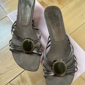 Bandolino Metallic Brown Slip-On Mules with Olive Accent